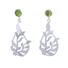 Load image into Gallery viewer, Peridot Leaves